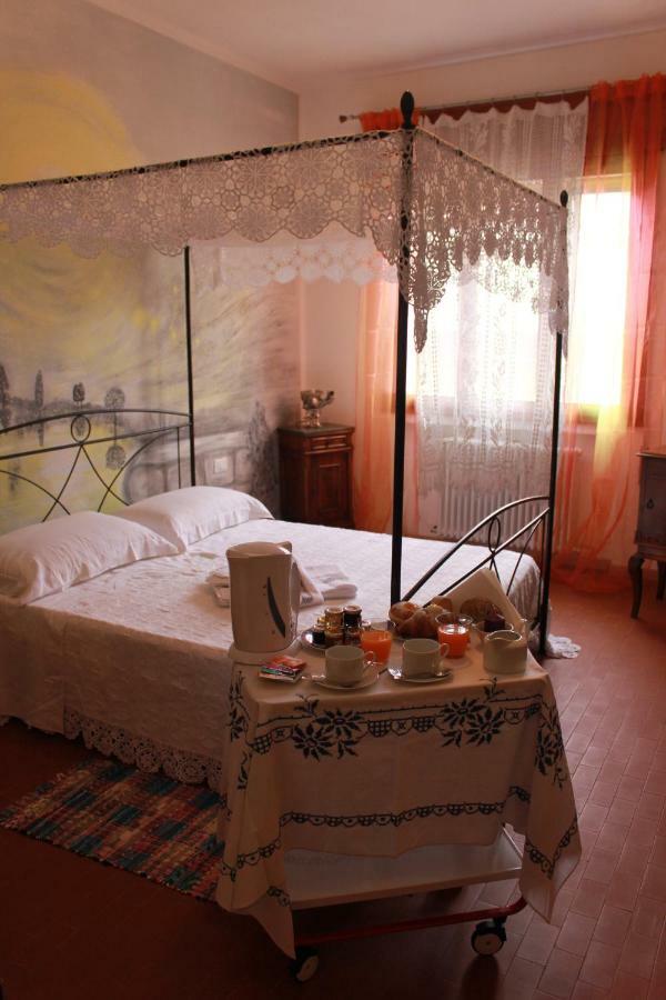 Bed and Breakfast Terrazze dell'artista Saletto Esterno foto